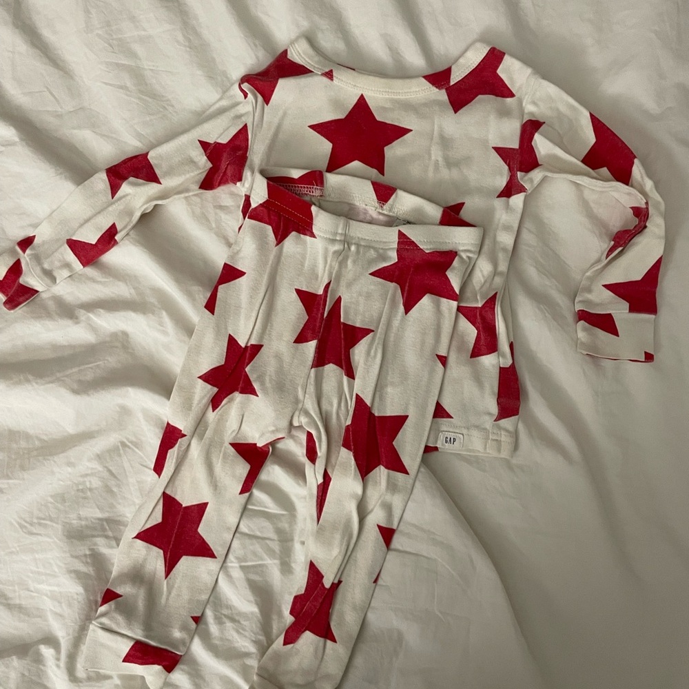 Gap star pajamas